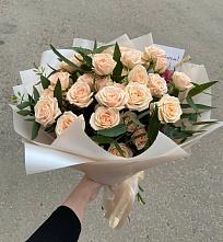 Букет Кремовые розы Латте в Ужур